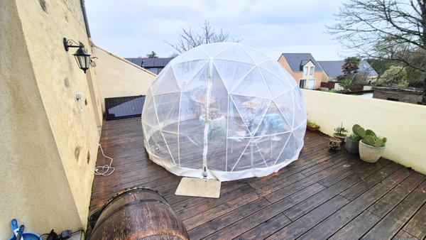 Bouée (44260) NANTES Proche, une maison d'habitation de 7 pièces principales sur 207 m² de terrain.