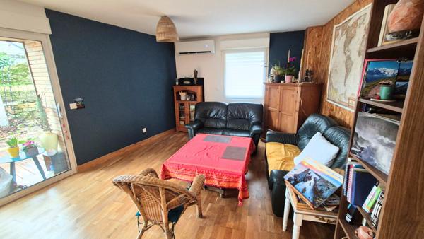 Bouée (44260) NANTES Proche, une maison d'habitation de 7 pièces principales sur 207 m² de terrain.