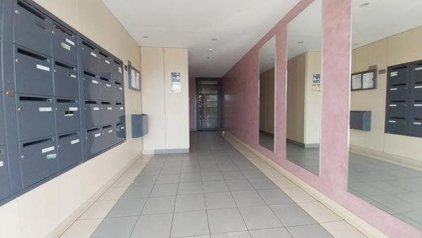 Quartier Chatrian/Centre-Gare-A vendre appartement 3 pièces-2chambres-balcon-parking en sous-sol-Lumineux-2mn RER