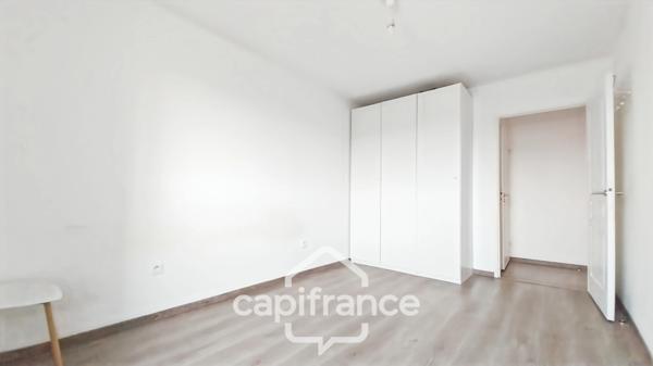 Quartier Chatrian/Centre-Gare-A vendre appartement 3 pièces-2chambres-balcon-parking en sous-sol-Lumineux-2mn RER