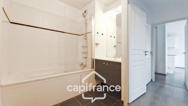 Quartier Chatrian/Centre-Gare-A vendre appartement 3 pièces-2chambres-balcon-parking en sous-sol-Lumineux-2mn RER