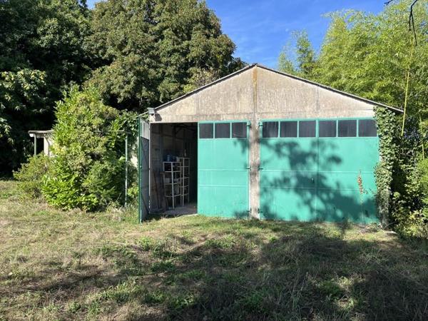 Terrain à vendre 49 000 € Saint-Yrieix-la-Perche 27618 m² DPE