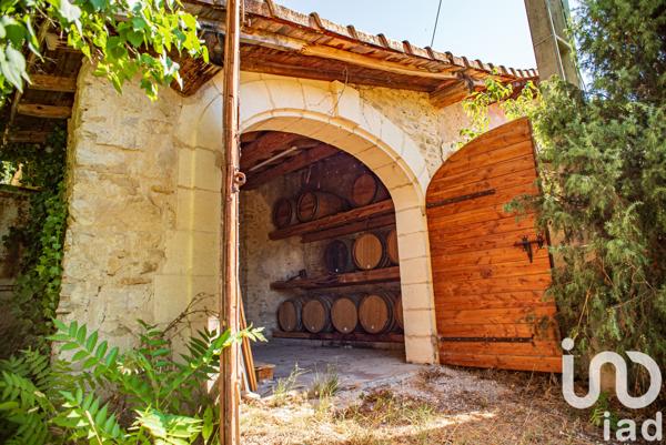 Maison à vendre 10 pièces 693 m² L'Isle-sur-la-Sorgue