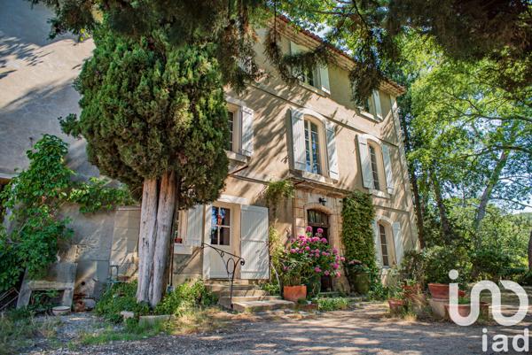 Maison à vendre 10 pièces 693 m² L'Isle-sur-la-Sorgue