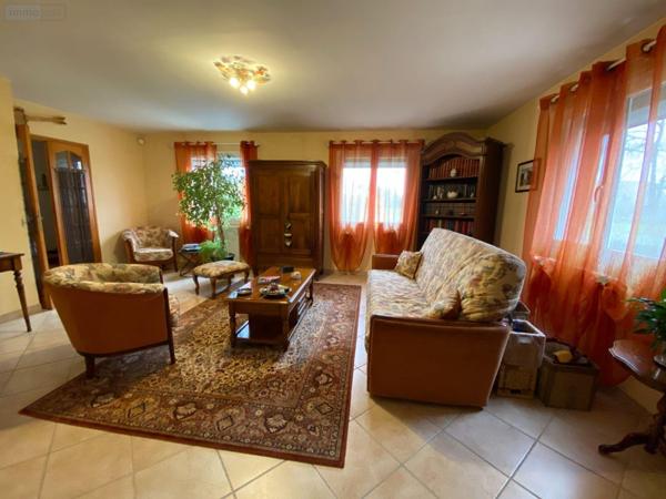 Maison à vendre à Saint-Cirgues-de-Malbert dans le Cantal (15140), ref : 15061-55