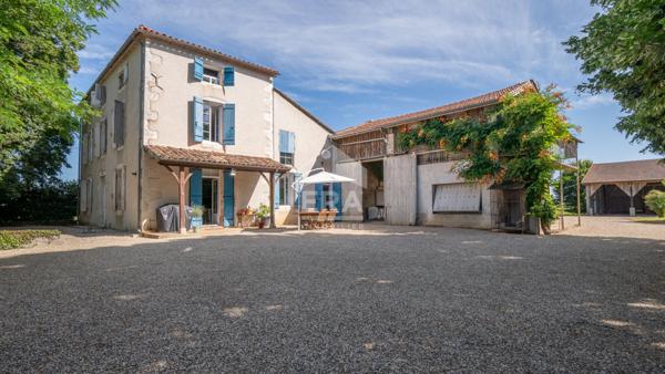 Maison Buzet Sur Baise 6 pièce(s) 210 m2