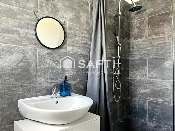 À Vendre : Maison en Pierre avec Studio Indépendant à Montagne, Proche Saint-Émilion