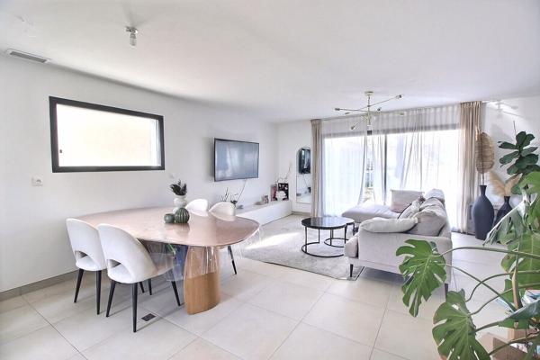 Marignane, Maison indépendante 4 pièces 93 m2 avec jardin sur une parcelle de 475 m²