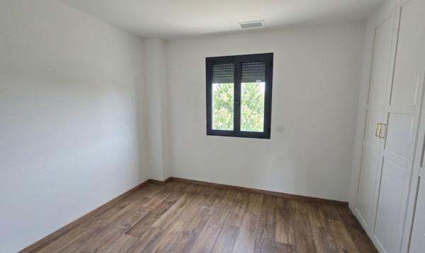 Marignane, Maison indépendante 4 pièces 93 m2 avec jardin sur une parcelle de 475 m²