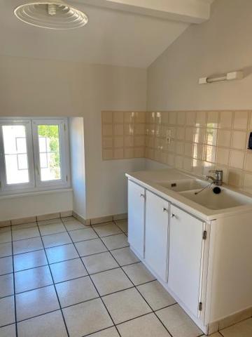 APPARTEMENT NIORT - 3 pièce(s) - 72.2 m2