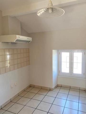 APPARTEMENT NIORT - 3 pièce(s) - 72.2 m2