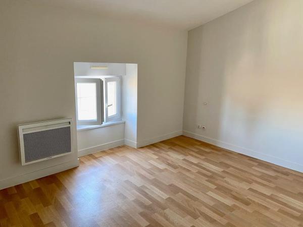 APPARTEMENT NIORT - 3 pièce(s) - 72.2 m2