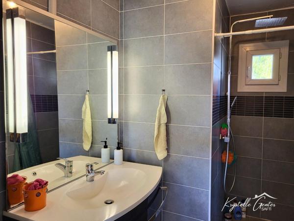 Maison rénovée, 3 chambres, à proximité du centre-ville!