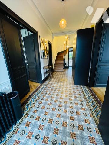 ROUEN GARE - MAISON DE MAITRE ENTIEREMENT RENOVEE