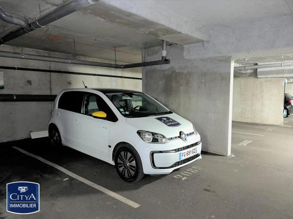 Parking à louer Tours (37000)