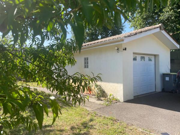 Belle maison avec garage et piscine