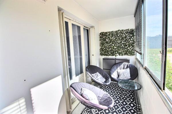 NESTENN#VENISSIEUX #SECTEUR PLATEAU#T3#70M²#BALCON#COMMERCES#TRAMWAY#BUS#