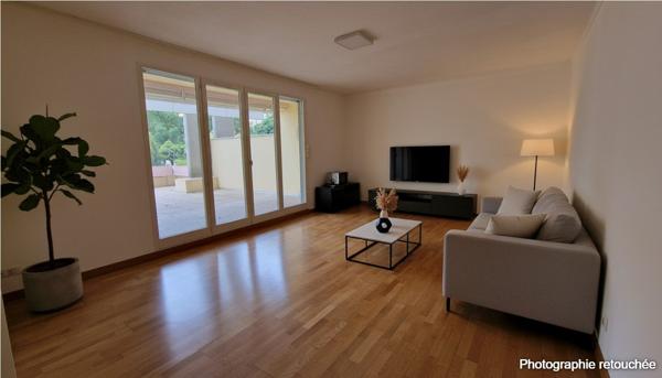 Appartement traversant T3 79m2