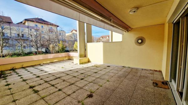 Appartement traversant T3 79m2