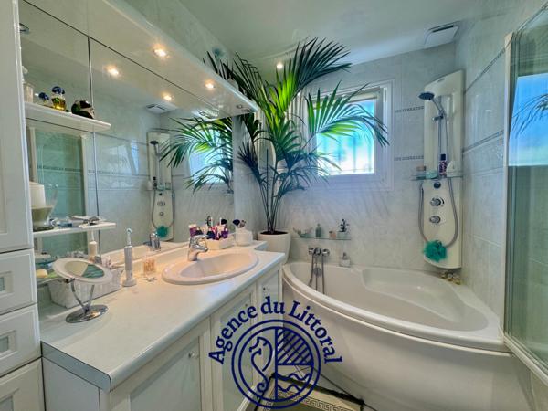 Maison 5 pièce(s) 3 chambre(s) 130.56 m²