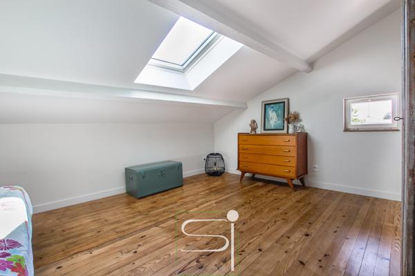 Villa 6 pièce(s) 5 chambre(s) 137 m²