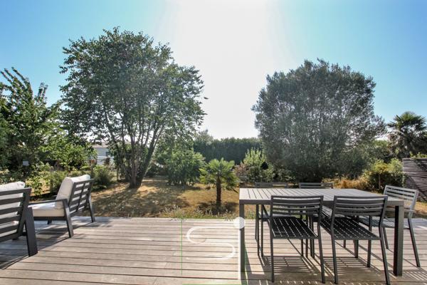 Villa 6 pièce(s) 5 chambre(s) 137 m²