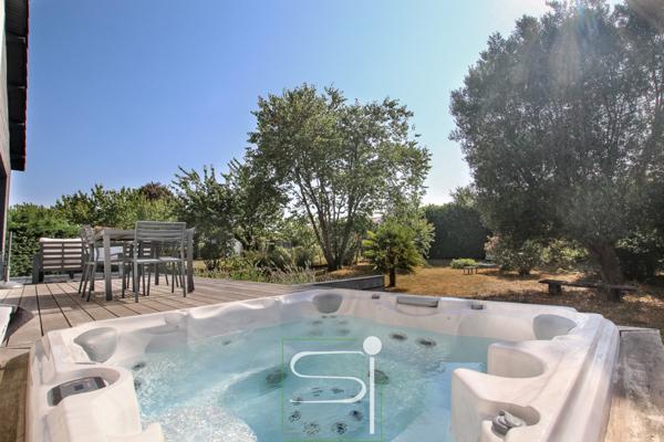 Villa 6 pièce(s) 5 chambre(s) 137 m²