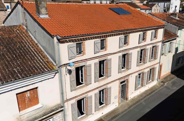 MAISON DE VILLE DE 300M2