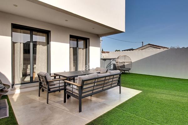 Maison Marignane de type 4 de 93m² avec jardin et stationnements