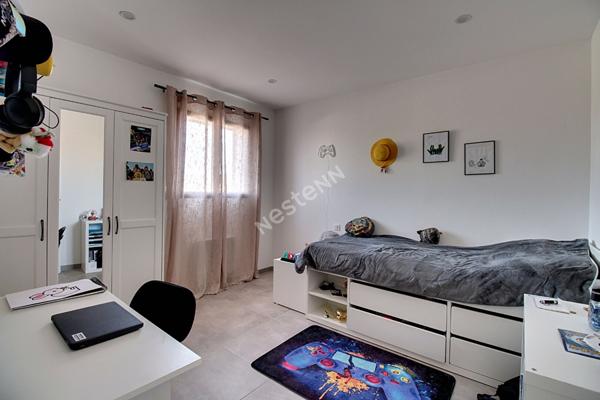 Maison Marignane de type 4 de 93m² avec jardin et stationnements