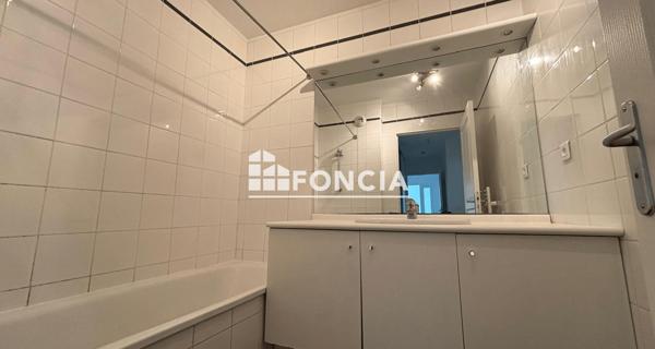 Location Appartement 3 pièces 76.69 m² - Francheville 69340