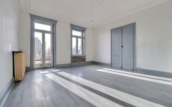 Immeuble à vendre    15 pièces •  Morhange