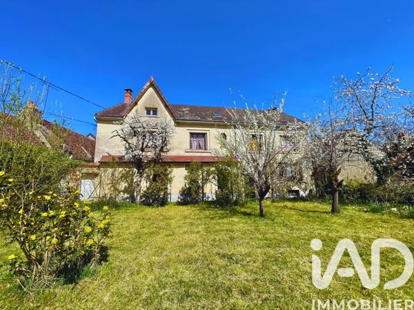 Maison à vendre 10 pièces 187 m² Entrains-sur-Nohain