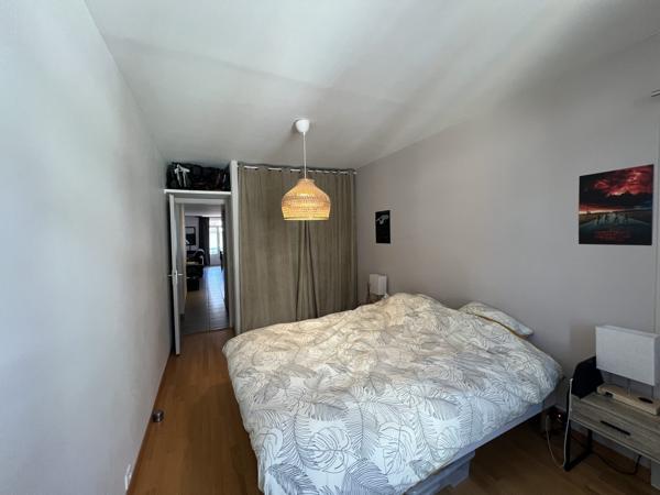 Évian centre – Superbe T2 rénové avec balcon plein sud et ascenseur – Emplacement idéal !