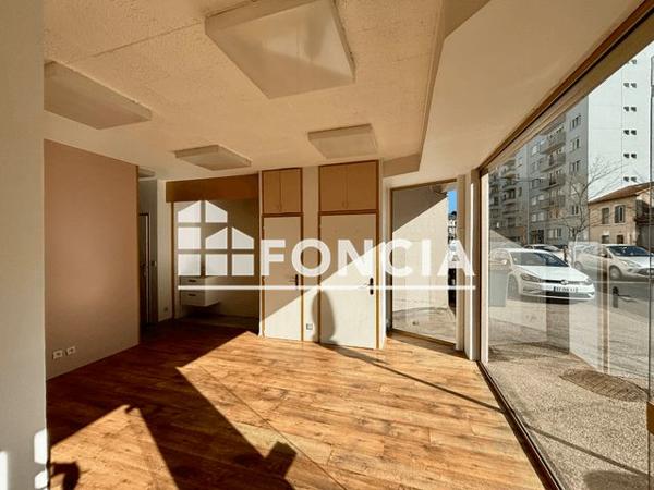 À vendre Local commercial 31.27 m² - Tarbes 65000