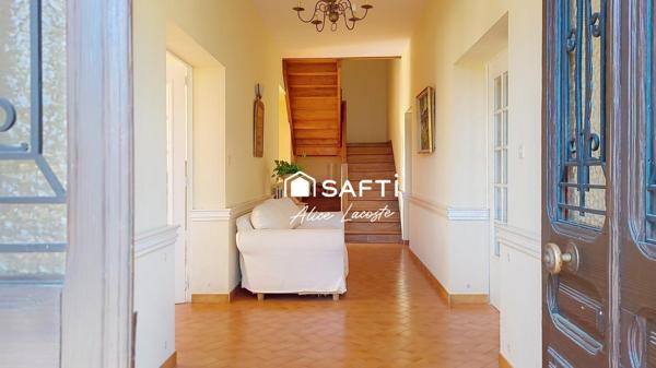 Maison de maître avec double garage