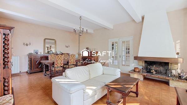 Maison de maître avec double garage