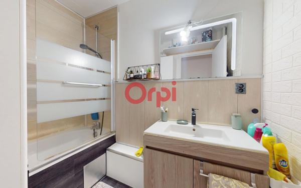 Appartement à vendre    3 pièces • 72,02 m2 Clichy-sous-Bois