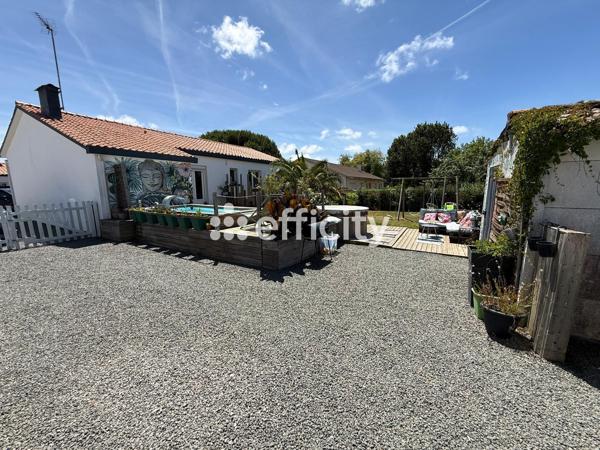 Maison
         7 pièces
        - 105 m² 276 900 € *