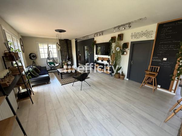 Maison
         7 pièces
        - 105 m² 276 900 € *