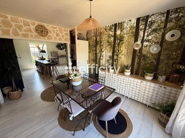 Maison
         7 pièces
        - 105 m² 276 900 € *