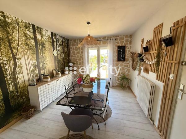 Maison
         7 pièces
        - 105 m² 276 900 € *