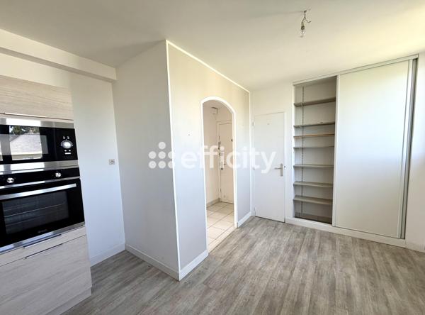 Appartement
         4 pièces
        - 86 m² Exclusivité 179 000 € *