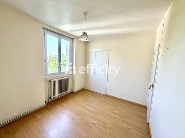 Appartement
         4 pièces
        - 86 m² Exclusivité 179 000 € *