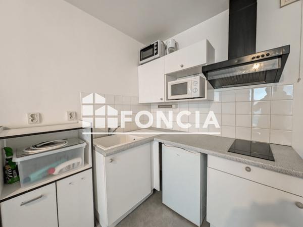 Location Studio meublé 27.92 m² - 3 RUE DU MONT Rouen 76000