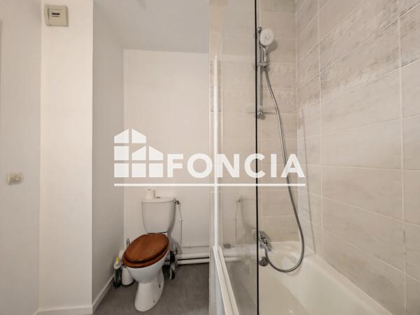 Location Studio meublé 27.92 m² - 3 RUE DU MONT Rouen 76000
