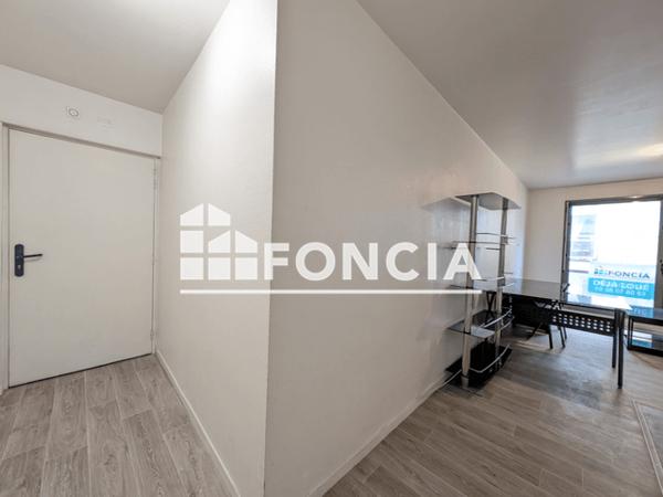 Location Studio meublé 27.92 m² - 3 RUE DU MONT Rouen 76000
