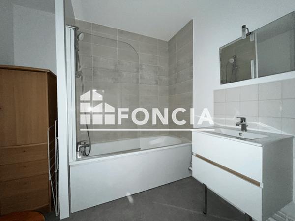 Location Studio meublé 27.92 m² - 3 RUE DU MONT Rouen 76000