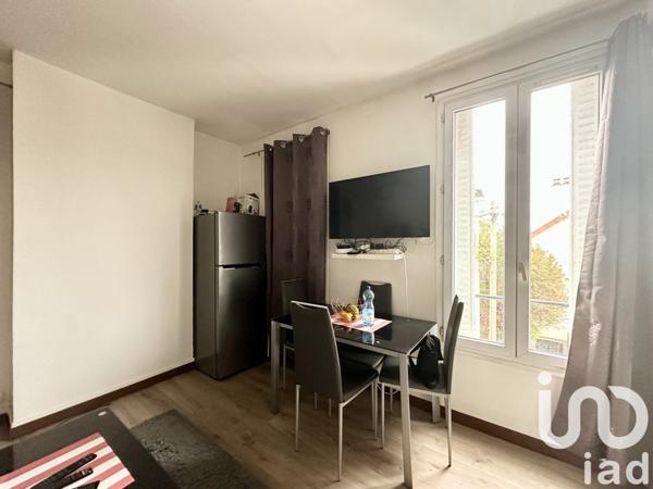 Appartement 2 pièces de 30 m² à Noisy-le-Sec (93130)