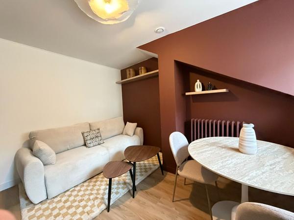 APPARTEMENT TYPE 3 MEUBLE - SECTEUR BARBATRE / ST REMI